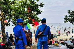 Polres Situbondo sebar personel pengamanan di objek wisata pantai