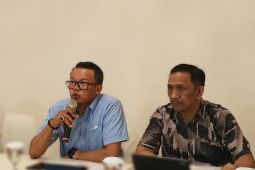 Kepala Kanwil BPN Bali Made Daging tetap bekerja meski status tersangka