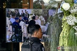 Prabowo dan Jokowi menjadi saksi nikah sespri Agung Surahman