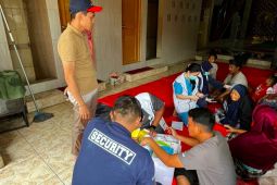 Ratusan warga Kelapa Gading terpaksa mengungsi akibat banjir