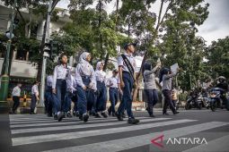 Uji coba dan sosialisasi Pelican Crossing di Cimahi
