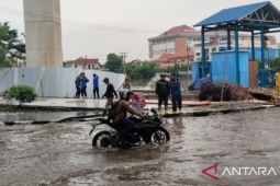 BMKG imbau warga waspadai potensi banjir akibat pasang Sungai Musi