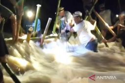 Tanggul Citarum jebol, Ratusan permukiman di Muara Gembong terendam