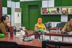 Pemkot Singkawang sulap jalan Bambang Ismoyo jadi taman buah