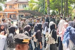 Demonstran tuntut evaluasi pengelolaan pariwisata Lombok Timur
