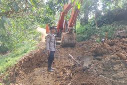 Polda Aceh kerahkan alat berat percepat pemulihan wilayah bencana