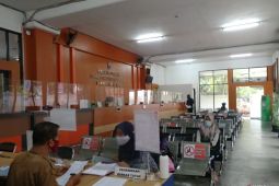 Disdukcapil Cimahi pastikan stok KTP-el aman meski jatah dikurangi