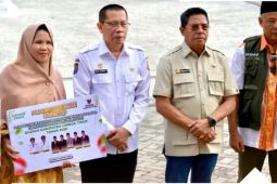 Baznas salurkan insentif bagi GTT dan PTT di Lombok Timur