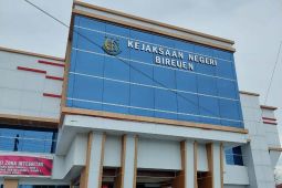 Kejari Bireuen tahan Bendahara DPMGP-KB terkait dugaan korupsi BOKB
