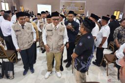 Menhaj sebut unsur TNI-Polri perkuat disiplin petugas haji sipil