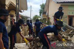 Kemenkum Aceh-Poltekpin laksanakan bakti sosial pemulihan pascabanjir di Aceh Tamiang