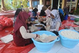 Dapur umum korban banjir Situbondo