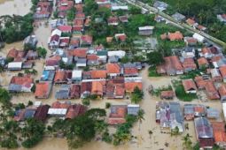 Banjir rendam 20 kecamatan di Karawang, Warga diminta mengungsi