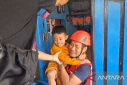 PMI bantu proses evakuasi dan logistik untuk korban bencana di Tangerang