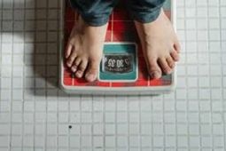 Tips menjaga berat badan saat puasa Ramadhan