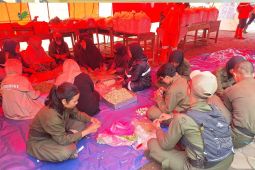 Dapur umum di lokasi longsor Cisarua produksi 4.500 paket makanan per hari