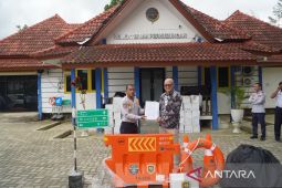 BPTD Babel serahkan bantuan alat keselamatan