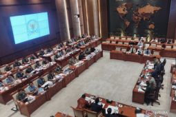 Komisi I DPR dan TNI bahas rencana kerja 2026 dalam rapat tertutup