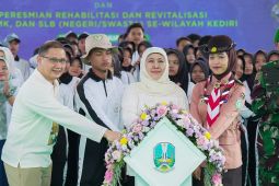 Pemprov Jatim revitalisasi 26 SMA/SMK/SLB di Kediri