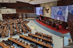 DPR setujui Polri tetap di bawah Presiden, bukan berbentuk kementerian