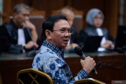 Sidang korupsi, Ahok klaim tak pernah berhubungan dengan Riza Chalid