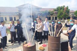 Dua warga Pantai Cermin rela pikul 1 goni ganja demi upah 100 ribu