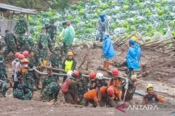Pencarian korban longsor Cisarua hari Kelima
