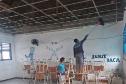 Pemkot Surabaya pastikan KBM SMPN 60 lancar pasca-runtuh plafon kelas