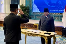 Prabowo instructs National Energy Council to reduce fuel imports