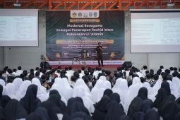 Kejati Jatim kuatkan nilai kebangsaan ke santri tangkal radikalisme