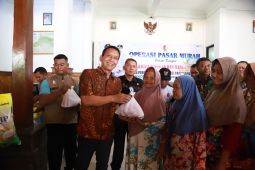 Pemkab Bojonegoro jaga stabilitas harga sembako melalui pasar murah