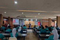 Astra Motor Kalbar perkuat budaya safety riding di kalangan pelajar SMK Negeri 5 Pontianak