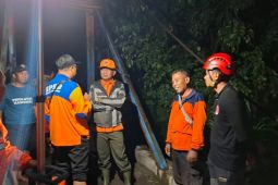 Jembatan darurat di Probolinggo kembali putus diterjang banjir