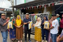 DPRD-Pemkab Serang salurkan 14 ton beras untuk korban banjir