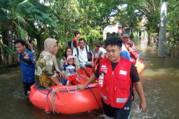 Banjir belum surut, empat kecamatan di Serang masih tergenang