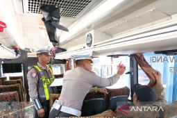 Sidak angkutan umum, Polres Situbondo temukan lima orang hipertensi