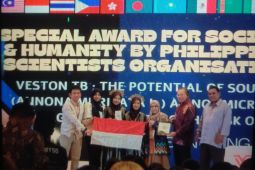 Dua siswi SMAN 1 Bantaeng Sulsel raih emas di ajang STEM Thailand