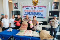 Tim Ditpolairud Jambi amankan kapal pengangkut hasil pertanian ilegal