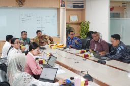 Bupati Garut membahas perbaikan jalan strategis dengan Kementerian PU