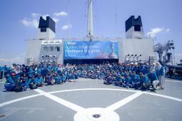 ITS gelar "character building" pimpinan di kapal perang TNI AL