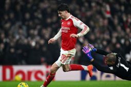 Arsenal bertahan di puncak setelah kalahkan Sunderland 3-0