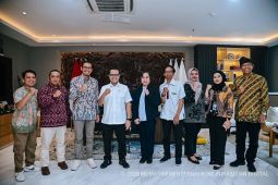 Wamenkomdigi menekankan AI tidak dipakai untuk mengganti proses berpikir