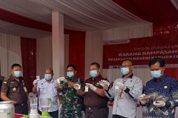 Kejari Tangerang musnahkan ribuan barang bukti dari 88 perkara