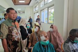 Pemkab Majalengka menggulirkan operasi gratis katarak guna bantu warga