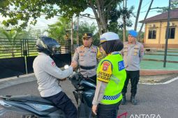 Satlantas bersama Propam Polres Bangka Selatan razia kelengkapan kendaraan personel
