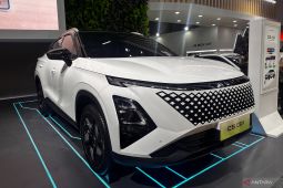 Chery C5 hybrid diluncurkan dengan harga Rp399,9 juta