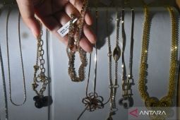 Update Harga Emas Hari Ini: Antam Anjlok Jadi Rp2,9 Juta per Gram