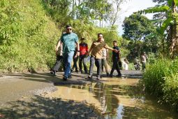 Pemkab Garut segera memperbaiki jalan penghubung lintas selatan Jabar