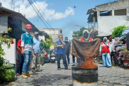 Pelindo bekali warga Kenjeran kesiapsiagaan risiko kebakaran