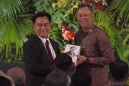Yusril luncurkan delapan buku rekam jejak 70 tahun perjalanan hidup